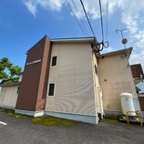 プレシャス亀川